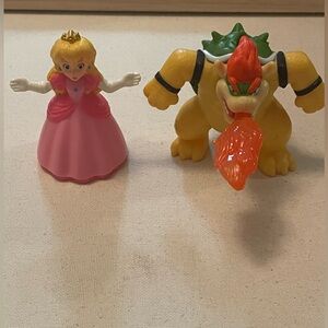 Super Mario Bros Princess and Bowser Toy Figures Set